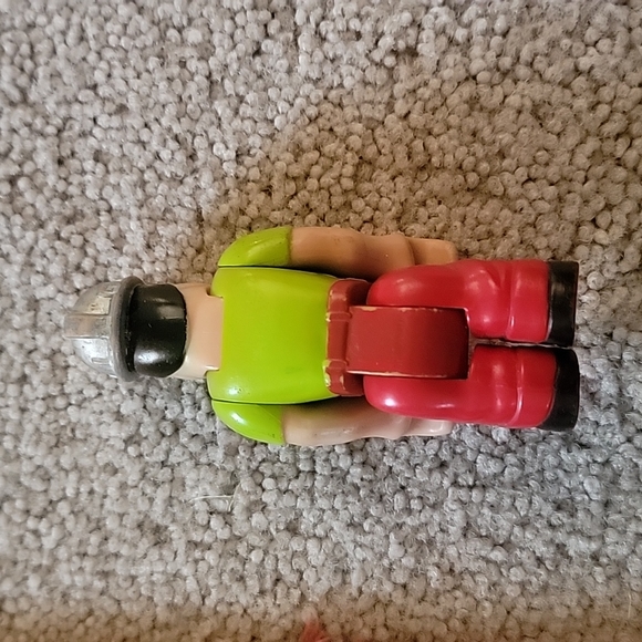 Vintage Fisher Price Husky Helpers Construction Worker Action Figure 1977 (#1) - Picture 2 of 7